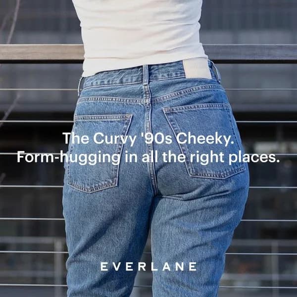 Everlane Curvy '90s Cheeky — In-Use Back Shot